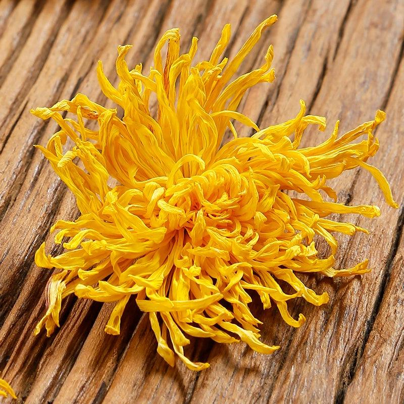 Exquisite Golden Chrysanthemum Tea - Premium Hand-Picked Flowers, Ideal for One Cup Infusions, Naturally Cooling Herbal Beverage