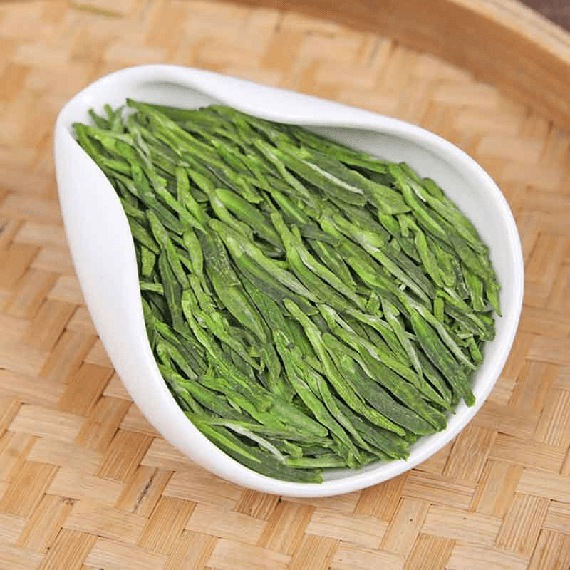 Spring's Finest Dragon well Green Tea - Exquisite Bean Aroma, Handcrafted from Tender Picked Leaves