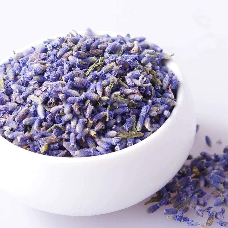 Thé aux fleurs séchées de lavande - Infusion relaxante et somnifère, comestible et naturellement apaisante